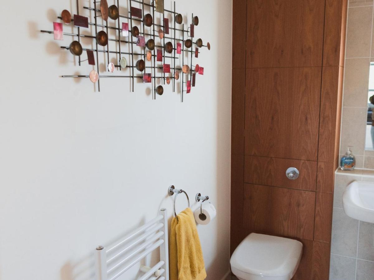 Pass The Keys Lovely 2-Bed Flat Glasgow Harbour Free Parking Luaran gambar